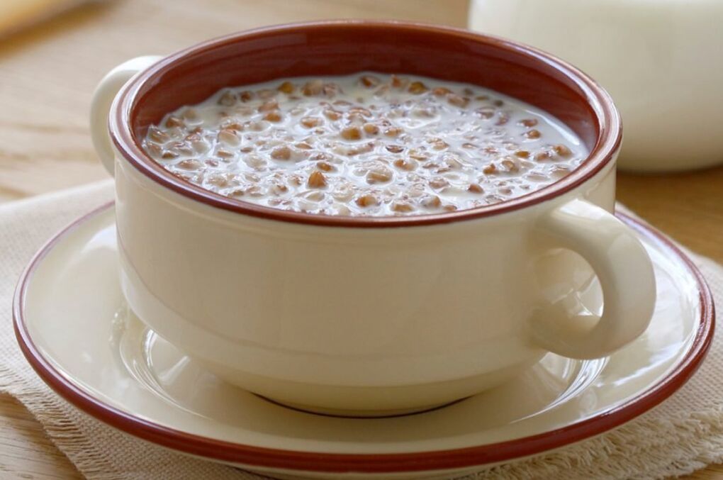 Sarracene wheat with kefir