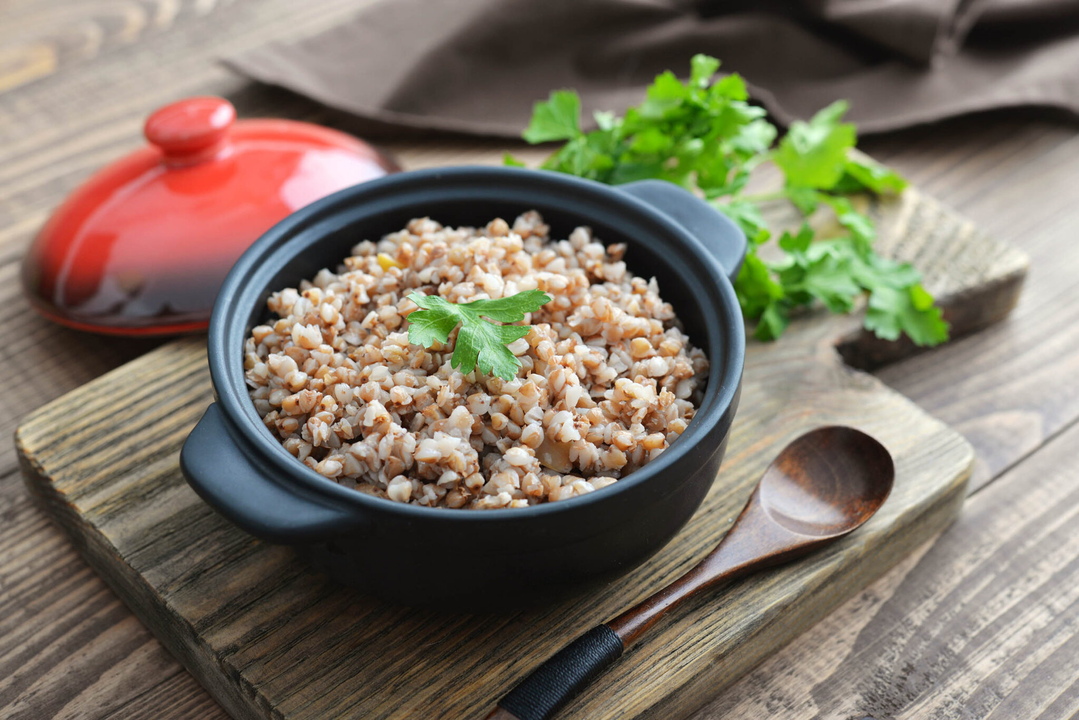 Following a buckwheat diet can cause a vitamin deficiency in the body. 